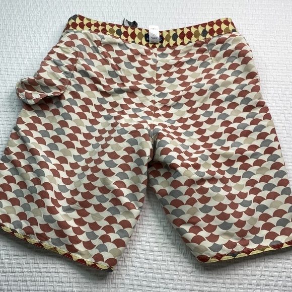 Patagonia Board Shorts Mens 35 Floral Swimming Summer Surfing Multicolor Nylon - Picture 9 of 14